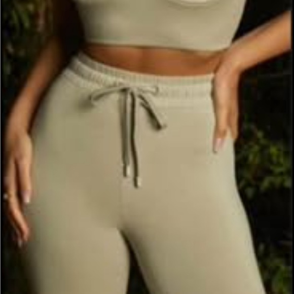 White Two-Piece Set - Picture 2 of 3